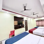 Hotel Laxmi V ! Varanasi ! Fully-Air-Conditioned Hotel At Prime Location With Parking-Wifi-Lift Availability, Near Kashi Vishwanath Temple, And Ganga Ghat